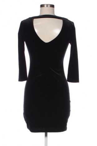 Рокля Tally Weijl, Размер S, Цвят Черен, Цена 2,04 €
