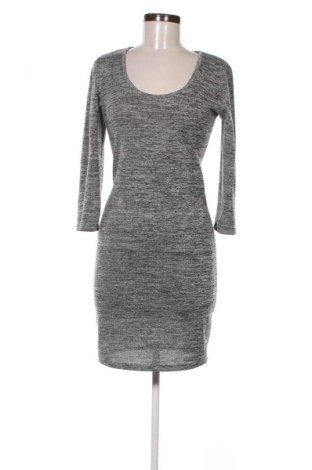 Šaty  Terranova, Velikost M, Barva Šedá, Cena  99,00 Kč