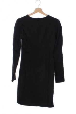 Ruha Trendyol, Méret S, Szín Fekete, Ár 2 429 Ft