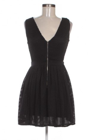 Ruha Unbranded, Méret M, Szín Fekete, Ár 1 429 Ft