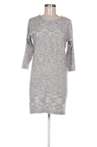 Рокля Vero Moda, Размер S, Цвят Сив, Цена 3,57 €