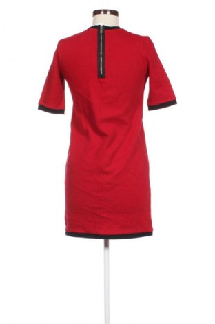 Šaty  Zara Trafaluc, Velikost S, Barva Červená, Cena  99,00 Kč