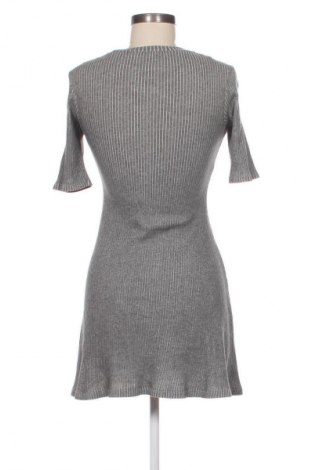 Šaty  Zara Trafaluc, Velikost M, Barva Šedá, Cena  79,00 Kč