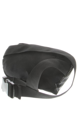 Чанта за кръст Reebok, Цвят Черен, Цена 33,23 €