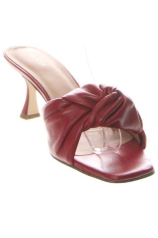 Чехли Guess, Размер 41, Цвят Червен, Цена 58,22 €