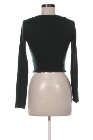 Γυναικεία μπλούζα Bershka, Μέγεθος M, Χρώμα Πράσινο, Τιμή 10,00 €