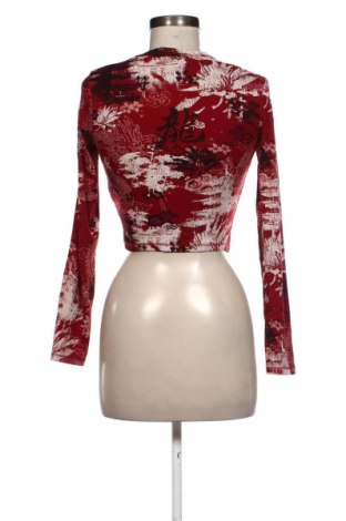 Γυναικεία μπλούζα Bershka, Μέγεθος M, Χρώμα Πολύχρωμο, Τιμή 11,99 €