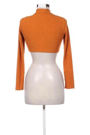 Дамска блуза Bershka, Размер XS, Цвят Оранжев, Цена 10,00 €