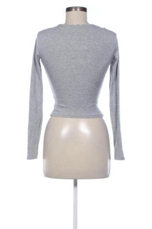 Дамска блуза Bershka, Размер XS, Цвят Сив, Цена 10,00 €