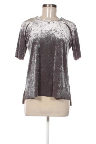 Bluză de femei Bershka, Mărime M, Culoare Gri, Preț 60,99 Lei