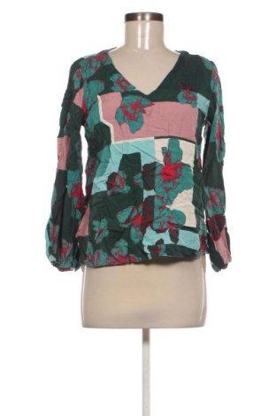 Γυναικεία μπλούζα Caractere, Μέγεθος M, Χρώμα Πολύχρωμο, Τιμή 50,99 €