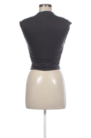 Γυναικεία μπλούζα Gina Tricot, Μέγεθος S, Χρώμα Γκρί, Τιμή 12,99 €