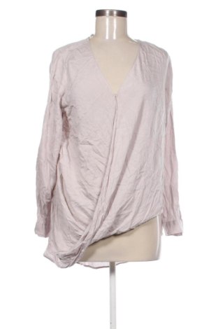 Γυναικεία μπλούζα Gina Tricot, Μέγεθος M, Χρώμα Σάπιο μήλο, Τιμή 12,99 €