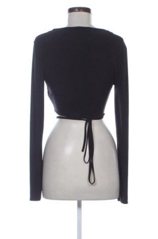 Γυναικεία μπλούζα Pretty Little Thing, Μέγεθος M, Χρώμα Μαύρο, Τιμή 5,75 €