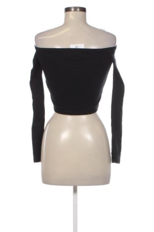 Дамска блуза Pull&Bear, Размер S, Цвят Черен, Цена 9,20 €