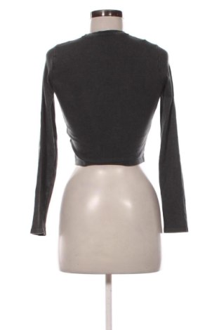 Bluzka damska Pull&Bear, Rozmiar S, Kolor Szary, Cena 52,42 zł