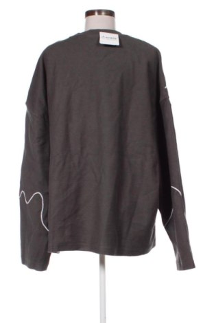 Дамска блуза Pull&Bear, Размер XXL, Цвят Сив, Цена 16,36 €