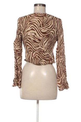 Дамска блуза Pull&Bear, Размер M, Цвят Многоцветен, Цена 10,22 €
