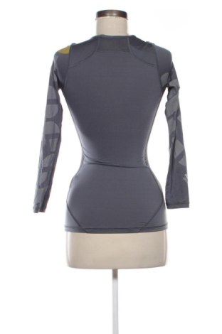 Damen Shirt Reebok, Größe M, Farbe Grau, Preis € 13,00