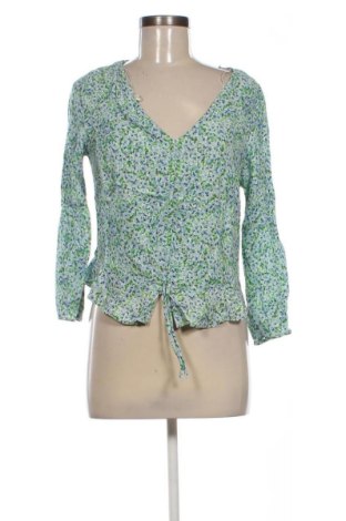 Γυναικεία μπλούζα Reserved, Μέγεθος M, Χρώμα Πολύχρωμο, Τιμή 5,75 €