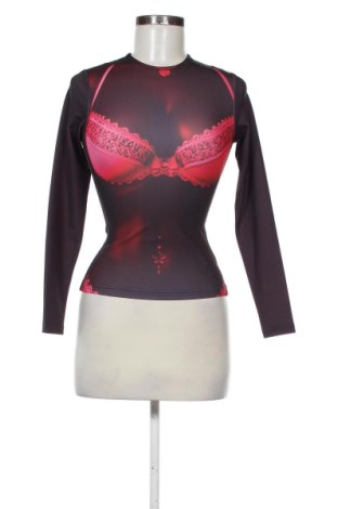 Bluzka damska Sinead Gorey, Rozmiar S, Kolor Kolorowy, Cena 472,99 zł