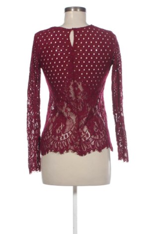 Dámská halenka Stradivarius, Velikost M, Barva Červená, Cena  139,00 Kč