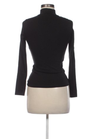 Дамска блуза Stradivarius, Размер XS, Цвят Черен, Цена 8,18 €