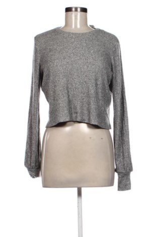 Damen Shirt Stradivarius, Größe M, Farbe Mehrfarbig, Preis 9,78 €