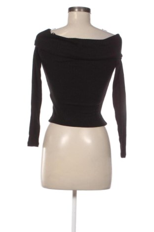 Дамска блуза Stradivarius, Размер XS, Цвят Черен, Цена 16,36 €