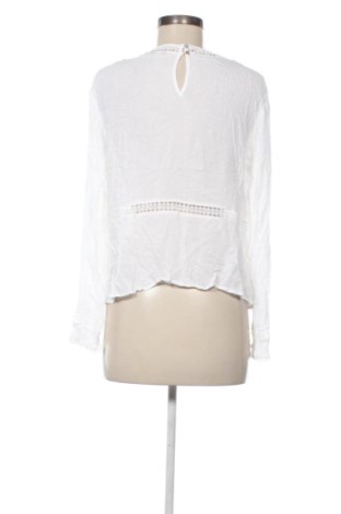 Дамска блуза Unbranded, Размер M, Цвят Бял, Цена 10,22 €