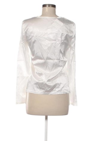 Дамска блуза Unbranded, Размер M, Цвят Бял, Цена 10,22 €