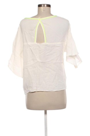 Bluzka damska Unbranded, Rozmiar L, Kolor Biały, Cena 51,99 zł