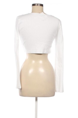 Дамска блуза Unbranded, Размер M, Цвят Бял, Цена 10,00 €