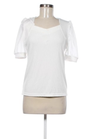 Дамска блуза Unbranded, Размер M, Цвят Бял, Цена 10,00 €