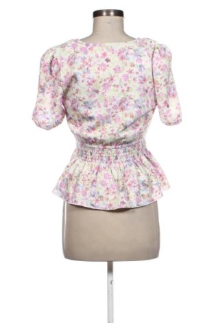 Дамска блуза Unbranded, Размер S, Цвят Многоцветен, Цена 8,64 €