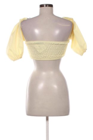 Дамска блуза Unbranded, Размер S, Цвят Жълт, Цена 10,00 €