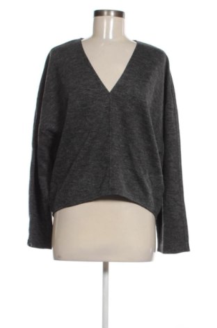 Bluză de femei Zara, Mărime S, Culoare Gri, Preț 72,99 Lei