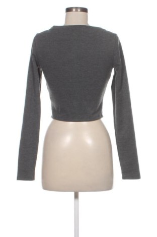 Cardigan de damă Bershka, Mărime M, Culoare Gri, Preț 91,99 Lei