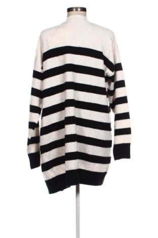 Γυναικεία ζακέτα F&F, Μέγεθος M, Χρώμα Πολύχρωμο, Τιμή 24,00 €