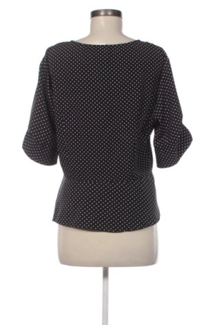 Damska koszula Pretty Little Thing, Rozmiar L, Kolor Kolorowy, Cena 49,36 zł