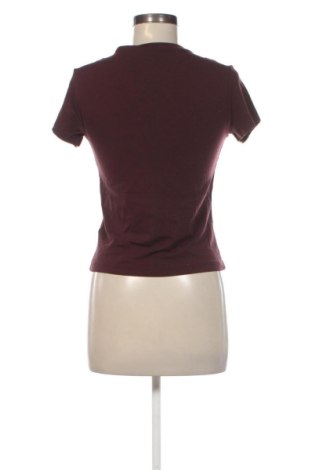 Tricou de femei Nike, Mărime S, Culoare Roșu, Preț 196,99 Lei