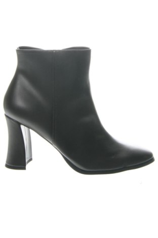 Дамски боти Next, Размер 43, Цвят Кафяв, Цена 73,11 €