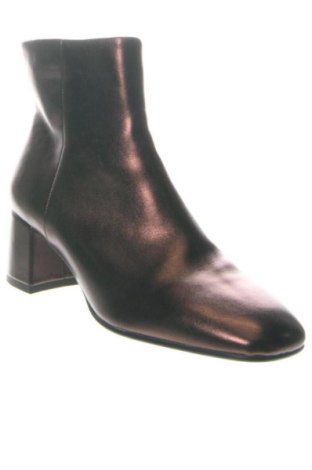 Botine de damă Tamaris, Mărime 41, Culoare Maro, Preț 304,00 Lei