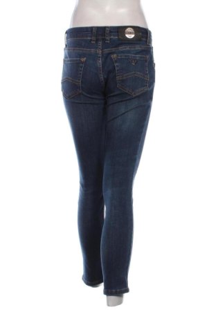 Дамски дънки Armani Jeans, Размер M, Цвят Син, Цена 56,78 €