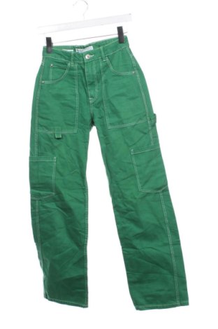 Дамски дънки Bershka, Размер XS, Цвят Зелен, Цена 7,66 €