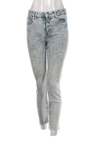 Blugi de femei Bershka, Mărime S, Culoare Albastru, Preț 91,99 Lei