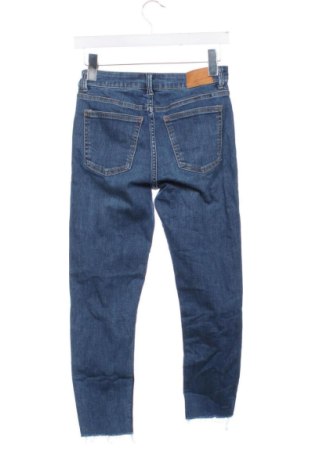 Blugi de femei Bershka, Mărime S, Culoare Albastru, Preț 91,99 Lei