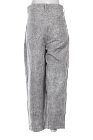 Дамски дънки Bershka, Размер M, Цвят Многоцветен, Цена 13,00 €