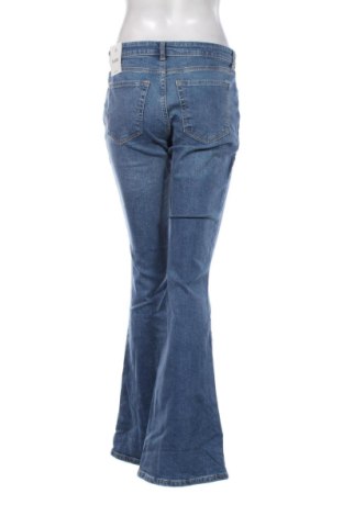 Damskie jeansy Bershka, Rozmiar M, Kolor Niebieski, Cena 123,99 zł