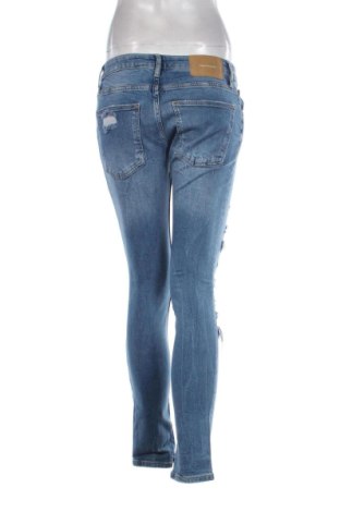 Γυναικείο Τζίν Bershka, Μέγεθος S, Χρώμα Μπλέ, Τιμή 23,59 €